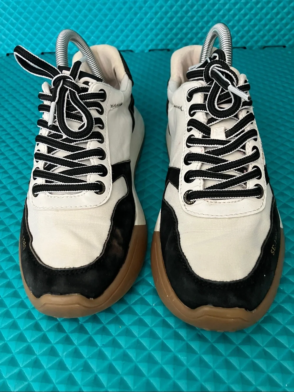 SAM EDELMAN Women Layla Black/White Suede Mixed Retro Inspired Sneakers | 8